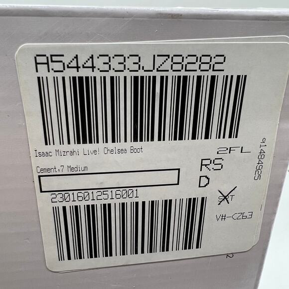 Isaac Mizrahi Live! Suede Ankle Boot Womens Size 7 Medium Gray Chelsea Boot - Picture 10 of 12